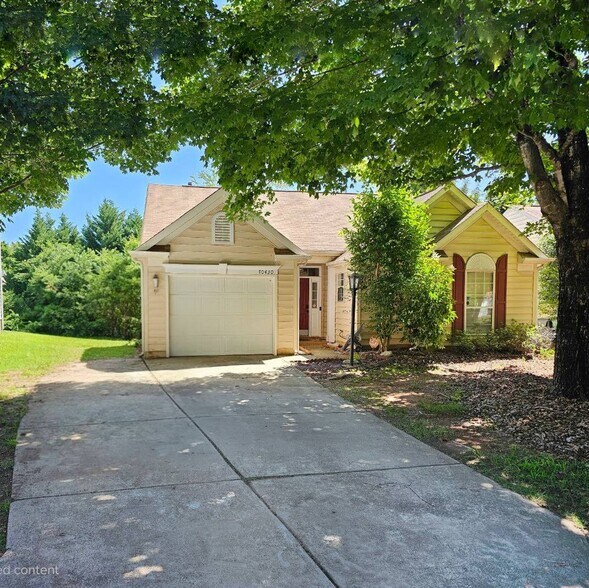 Front of home - 10430 Brawley Ln