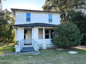 Building Photo - 6428 Elwood Ave