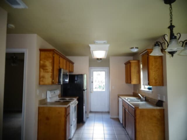 Building Photo - 107 Yegua Cir