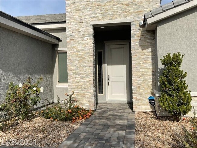 Building Photo - 6632 Rashelda Ct