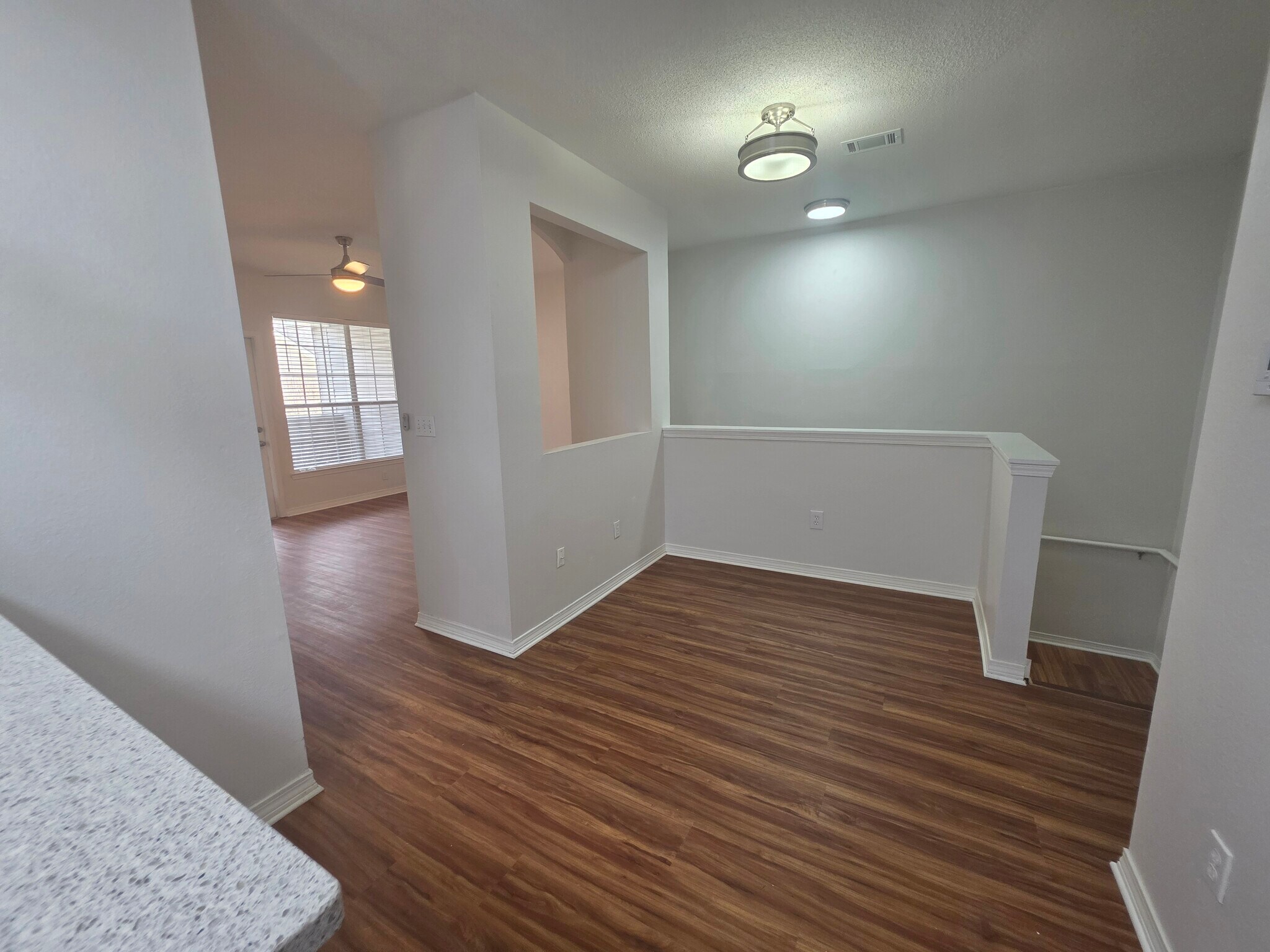 Building Photo - 503 Spartan Dr