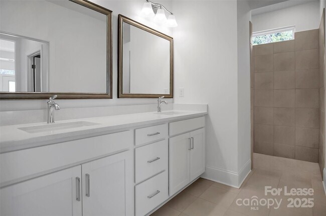 Building Photo - 3054 Constitution Ln