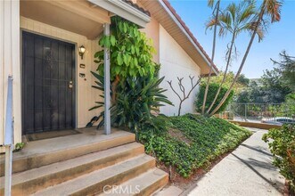 Building Photo - 1263 Paseo Dorado