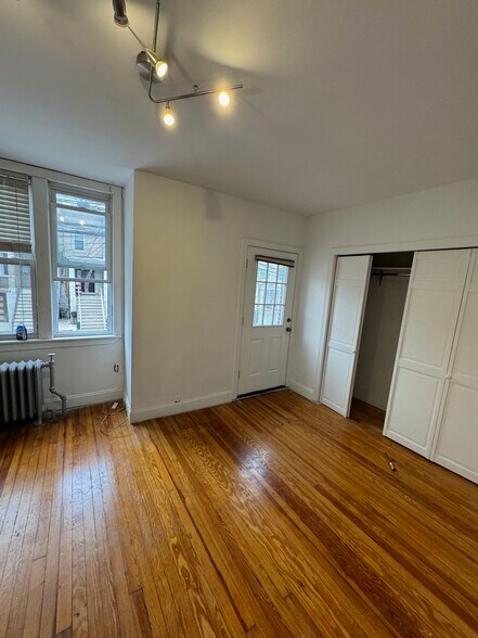 Building Photo - 31A 64th St