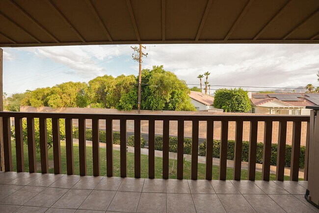Building Photo - 77805 California Dr