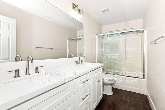 Building Photo - 38429 Clearbrook Dr