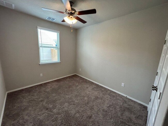 Building Photo - **APPLICATION RECEIVED** Beautiful Single-Story Home with Covered Patio & Fenced Yard!