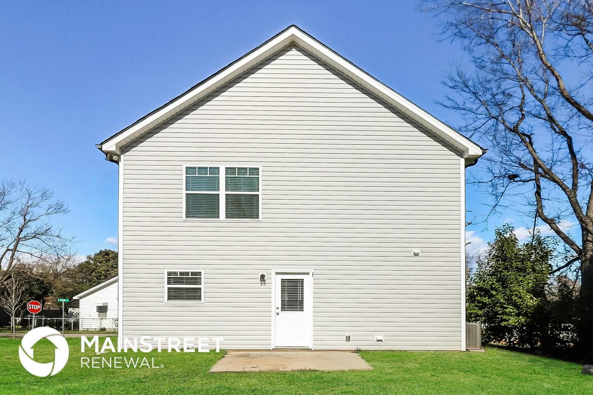 Building Photo - 714 E Georgia Ave