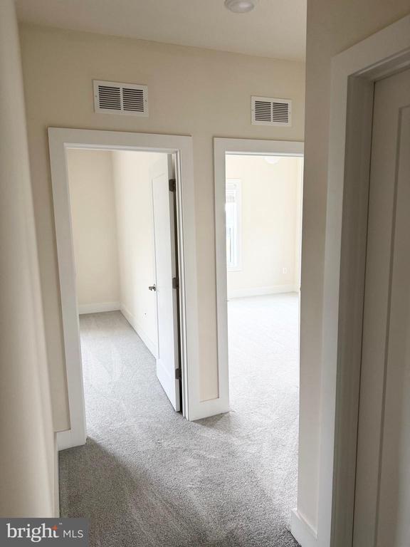 Building Photo - 44858 Tiverton Sq