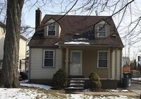 Building Photo - 1106 Grove Ave