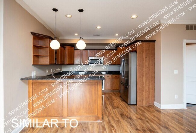 Building Photo - 14105 Airline Ave