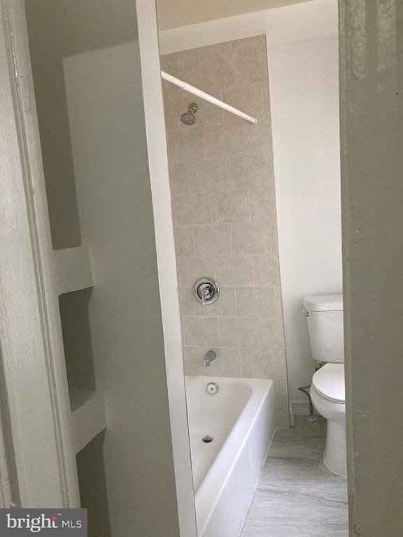 Building Photo - 776 Washington Blvd