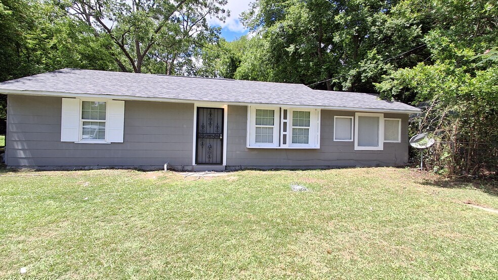Primary Photo - 3787 Spencer Cir