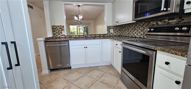 Building Photo - 1519 Cape Coral Pkwy W