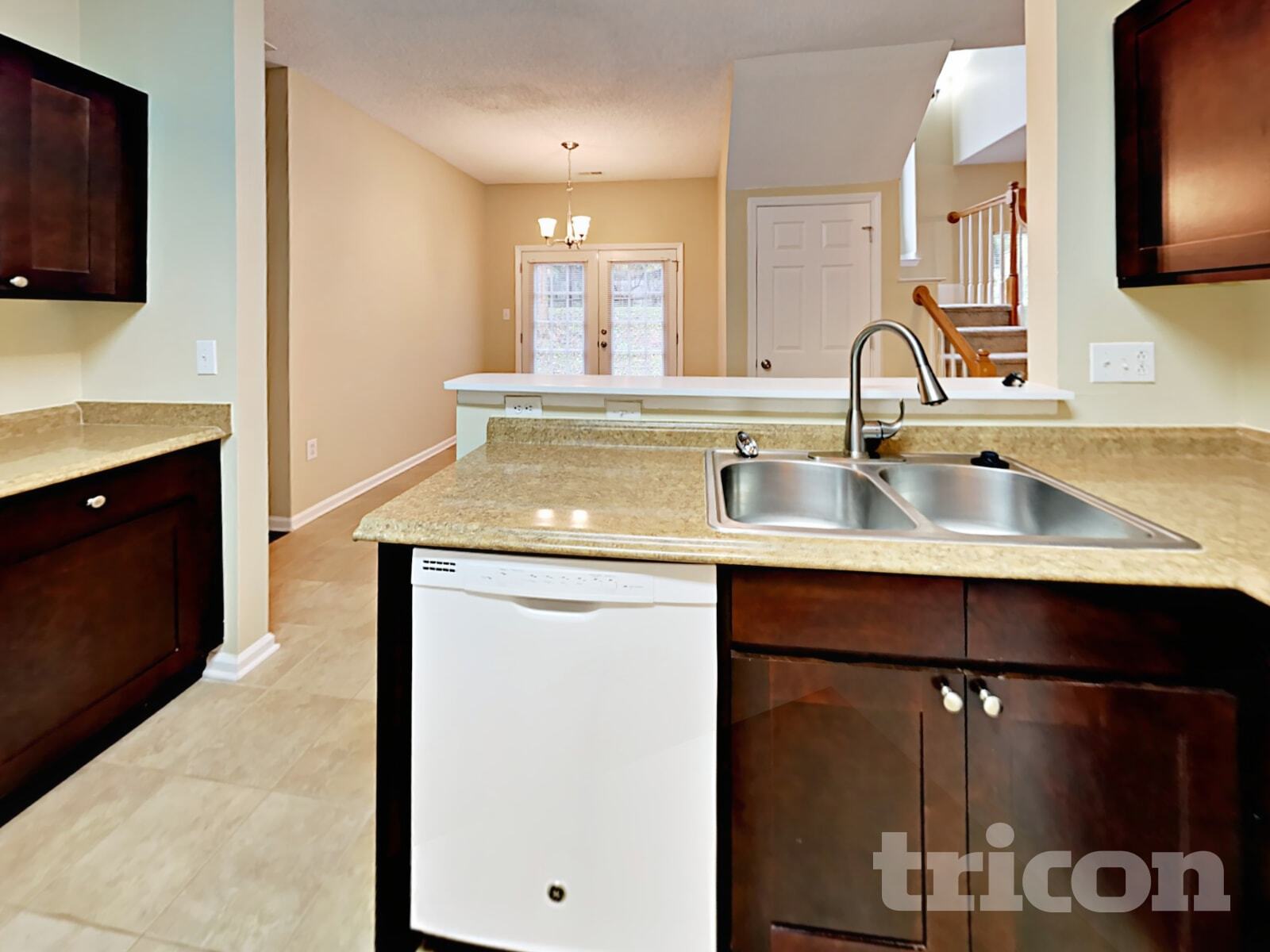 Building Photo - 9304 Twin Trail Dr