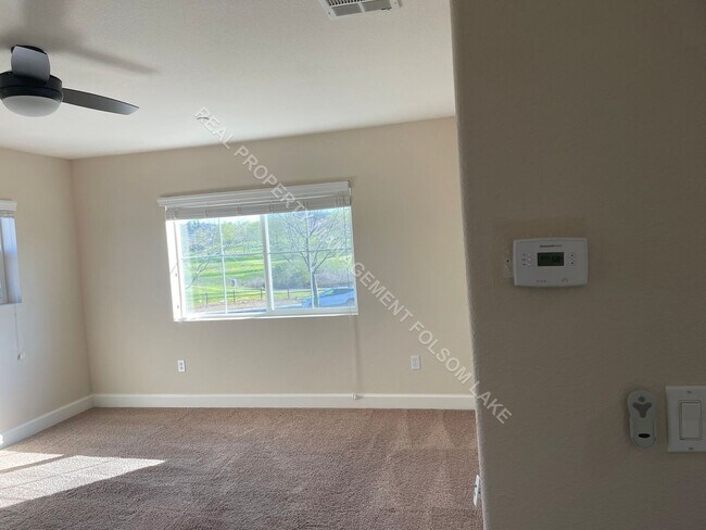 Building Photo - 3 bedroom, 3 bathroom condo at The Rivage ...
