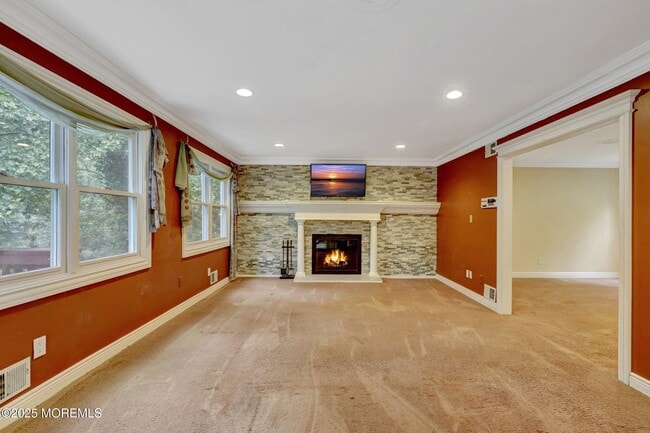 Building Photo - 805 Church Ln