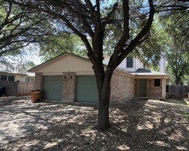 Building Photo - Ginder Properties2 (2906 Kestrel Dr)