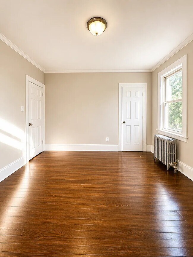 Building Photo - 45-47-47 Fuller Pl