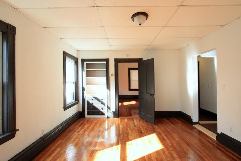 Building Photo - 53 Hinckley St