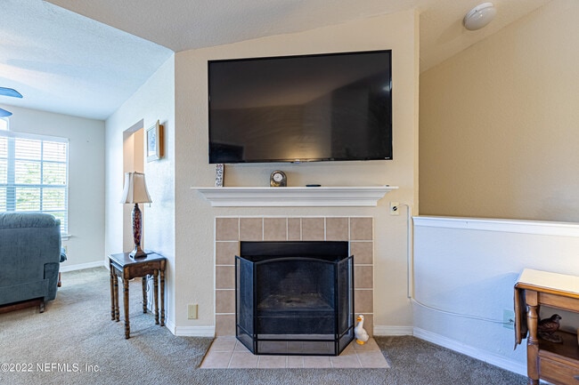 Building Photo - 1717 County Rd 220