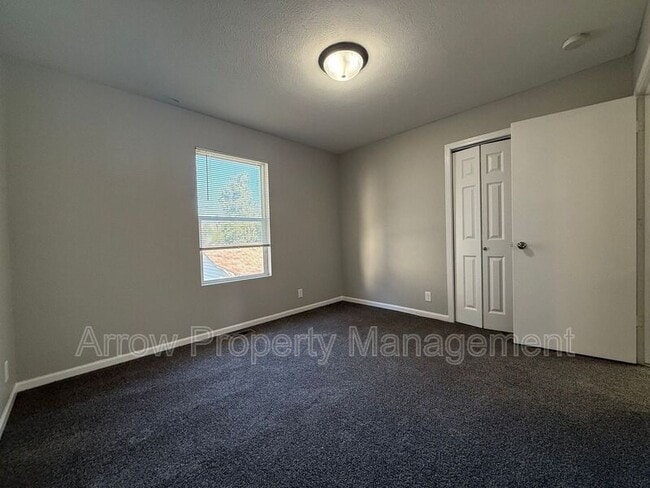 Building Photo - 808 Peach St