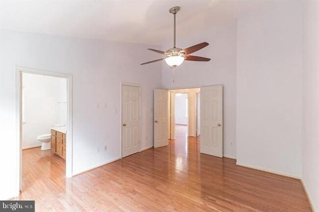 Building Photo - 5520 Jowett Ct