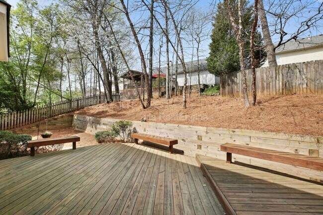 Building Photo - 335 Aolian Ct