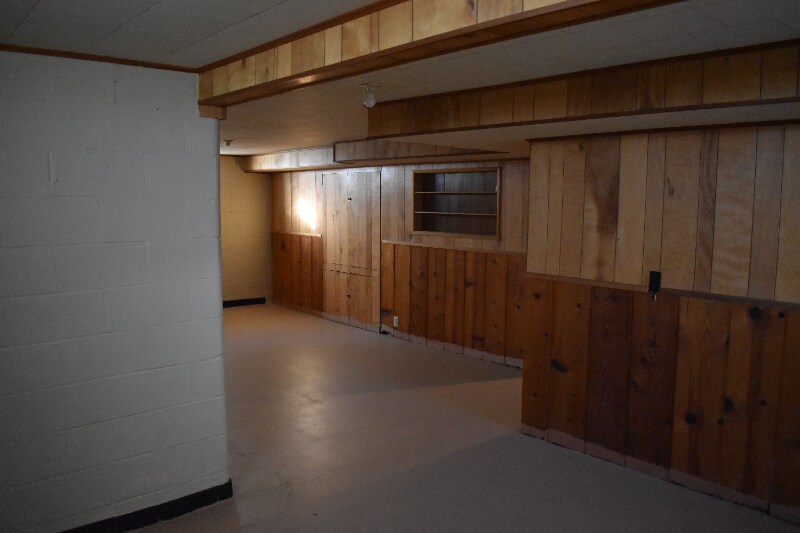 Building Photo - 717 Willow St