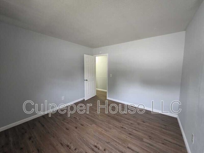 Building Photo - 3414 Forest Grove Dr