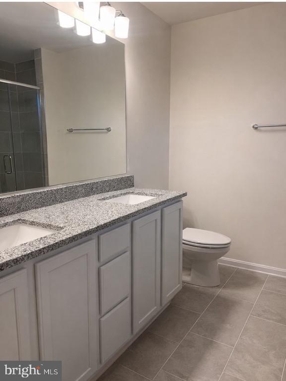 Building Photo - 178 N Regulator Dr