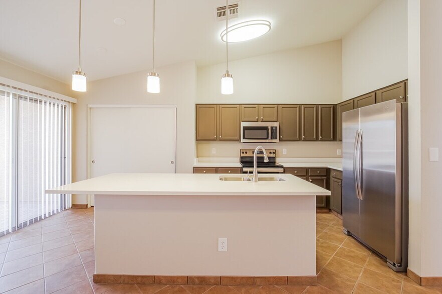 Building Photo - 22381 N 107th Dr