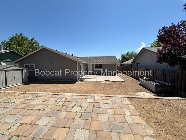 Building Photo - 2066 Southridge Ct