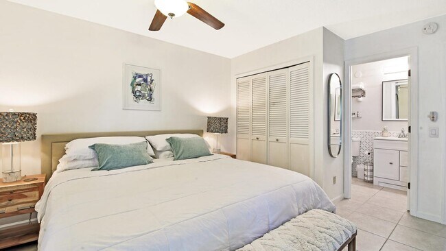 Building Photo - 261 Cypress Point Dr