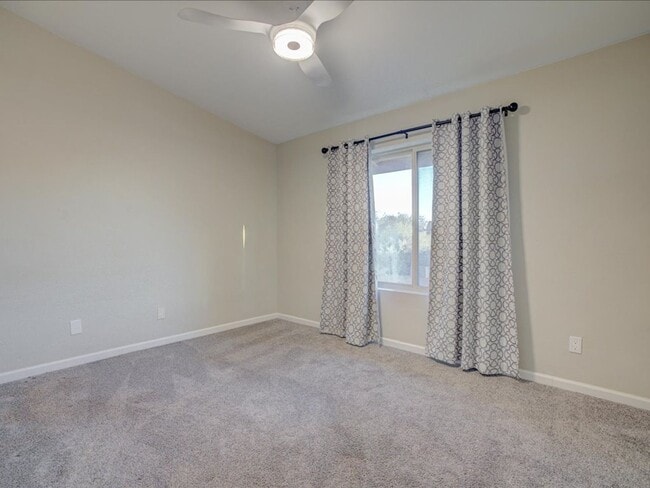 Building Photo - PROMO $500.00 OFF FIRST FULL MONTH'S RENT!