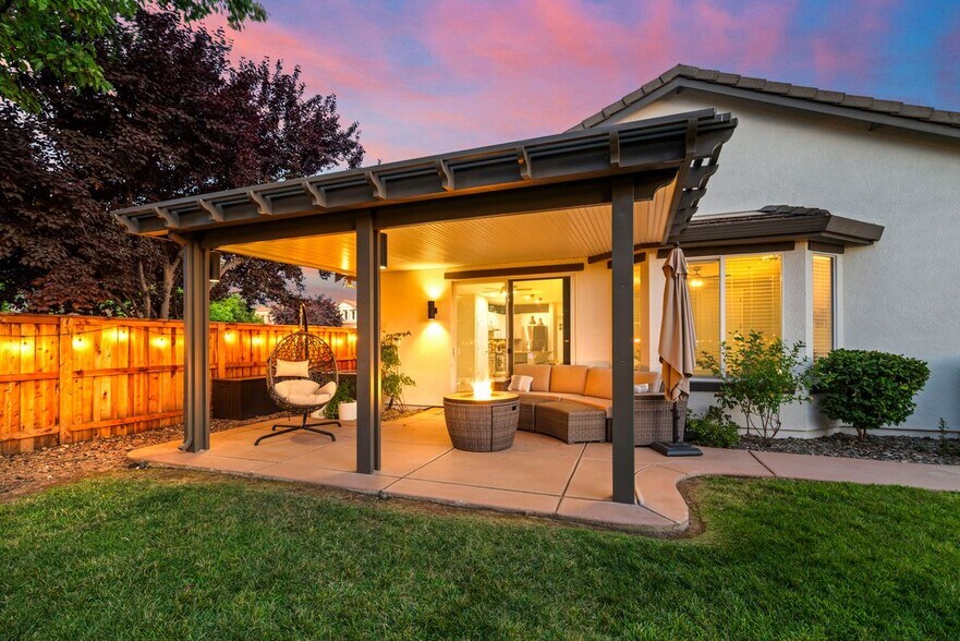 Building Photo - 100 Cropton Ct