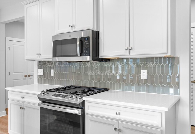 Building Photo - 6601 Citory Way