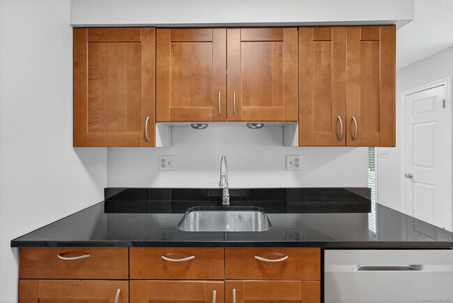 Building Photo - 128 Conestoga Way