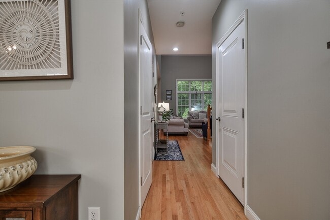 Building Photo - 41 Garett Way
