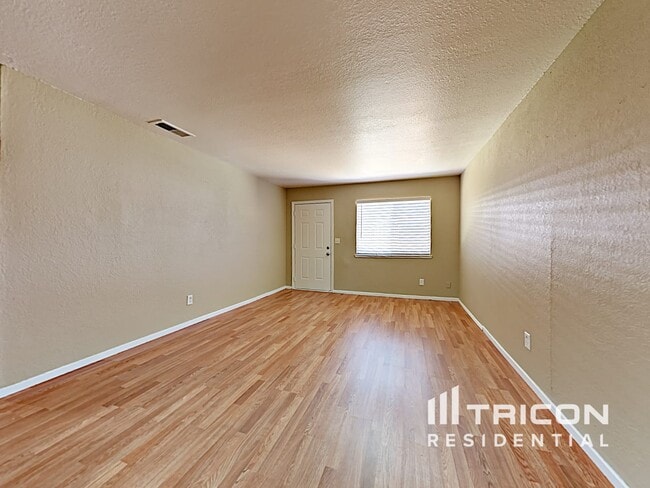 Building Photo - 1632 Citrus St