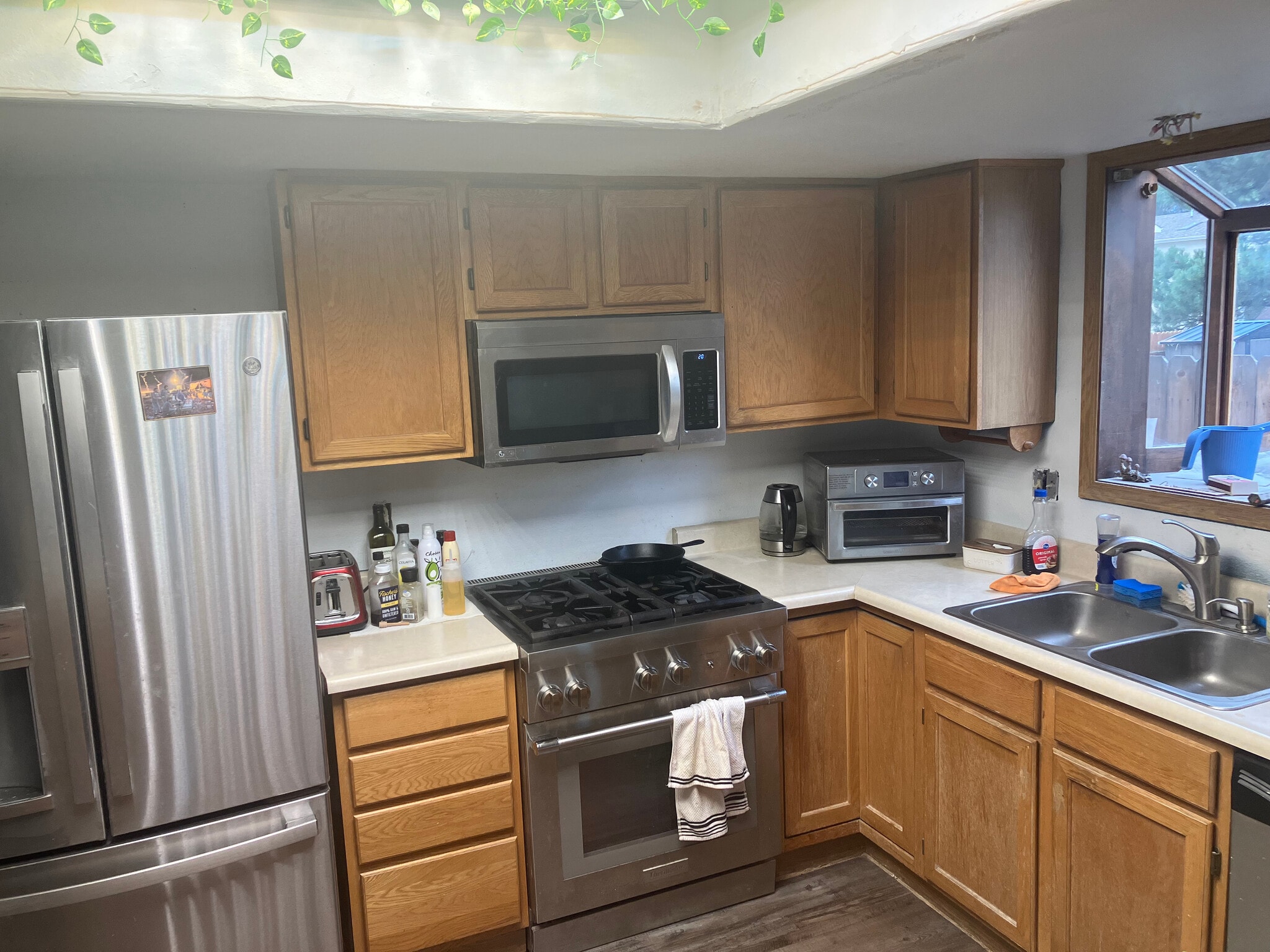 kitchen - 1490 Sausalito Dr
