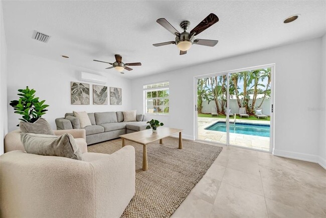 Building Photo - 4924 Shetland Ave