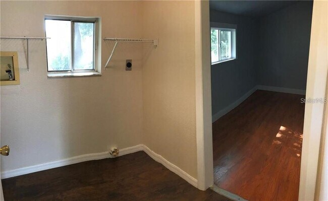 Building Photo - 4745 Escalante Dr