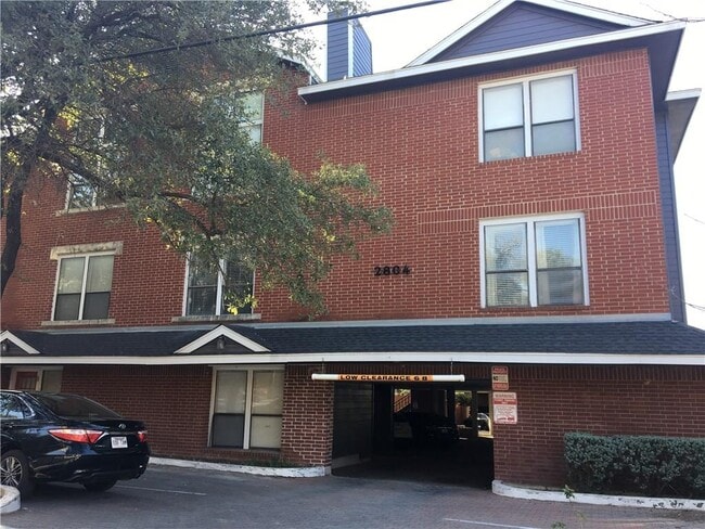 Primary Photo - 2804 Rio Grande St