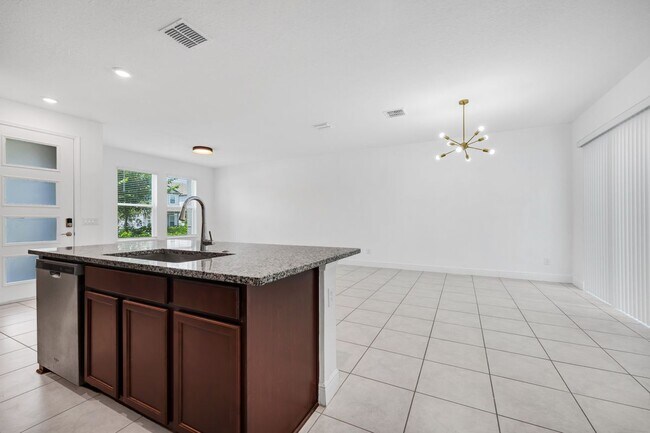 Building Photo - 7381 Alpine Butterfly Ln