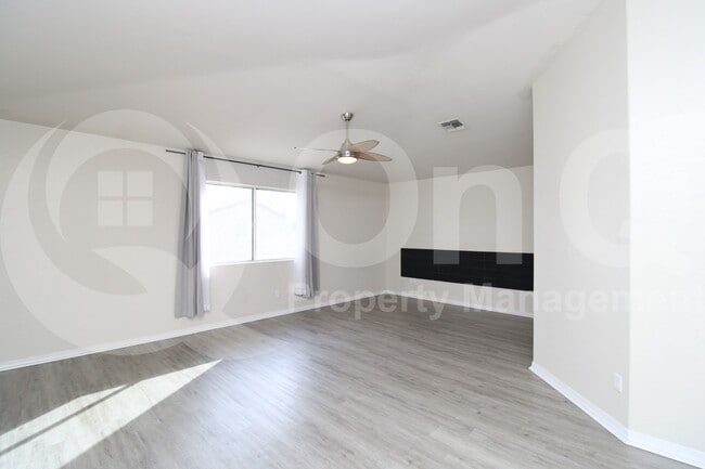 Building Photo - 4202 N 21st St