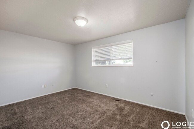 Building Photo - 4247 S 2450 W
