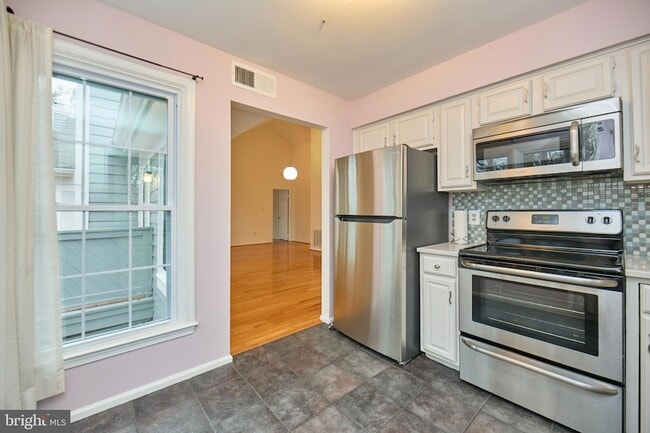 Building Photo - 1565 Church Hill Pl