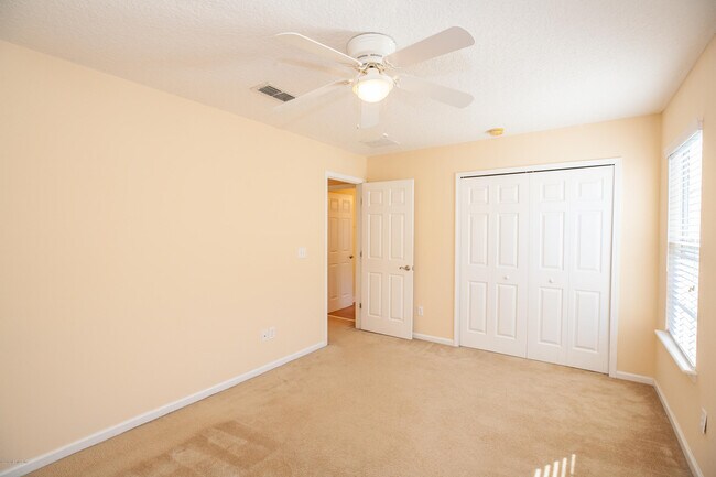 Building Photo - 6201 Pendragon Pl