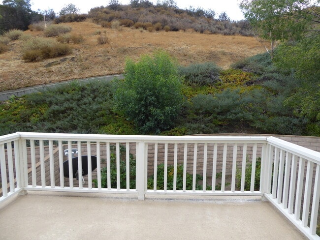 Building Photo - Spacious 3-Bedroom Home with Community Poo...